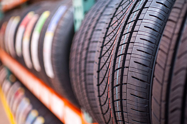 Car tyres of various sizes