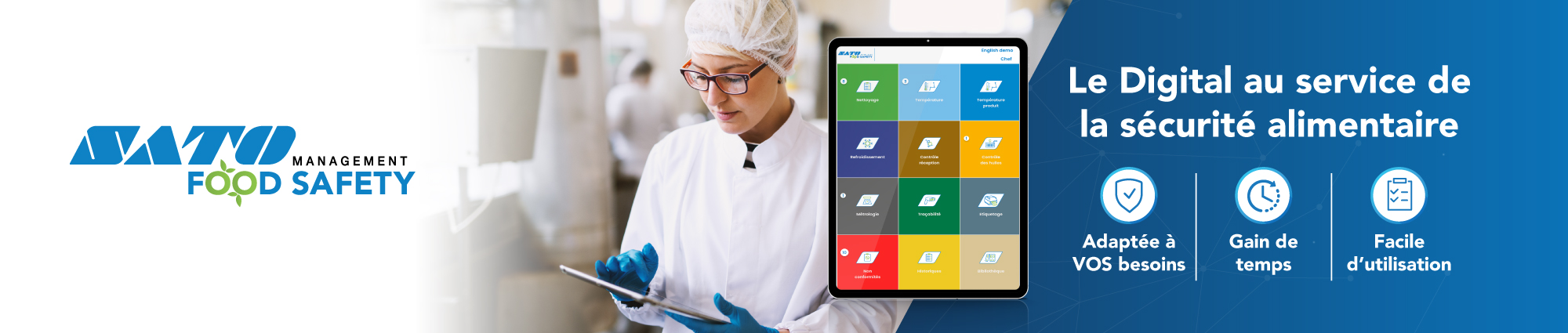 Femme préparant des aliments en usine