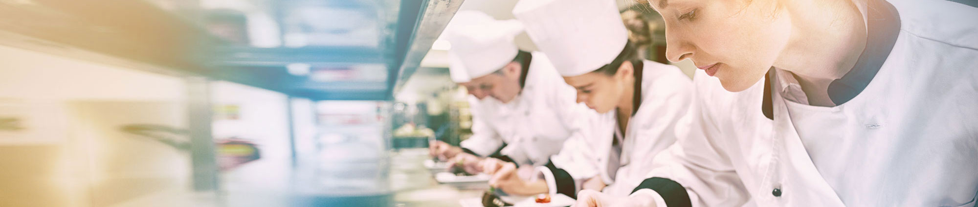 Brigade de chefs dans un restaurant