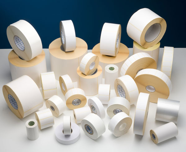 Assortiment van labelafmetingen geproduceerd met behulp van SATO-producten