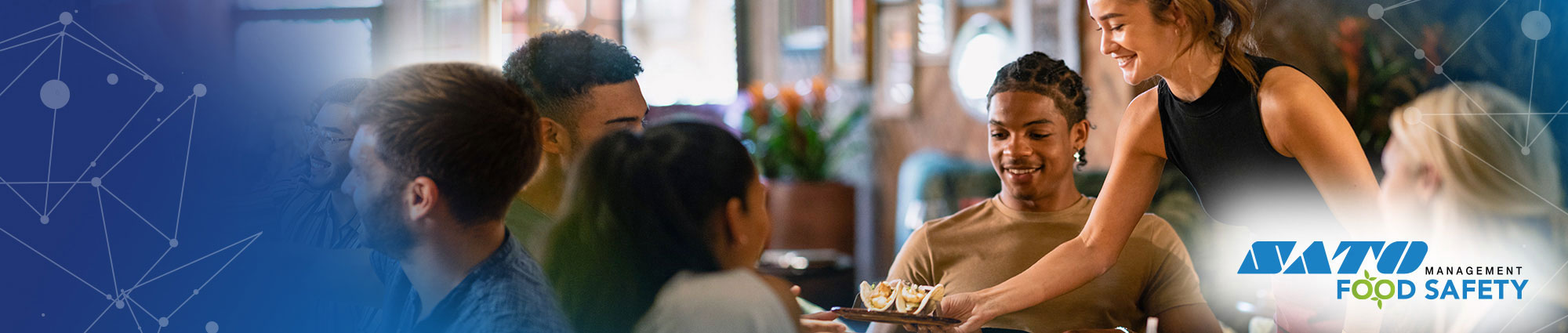 Szef kuchni przygotowujący posiłek w restauracji